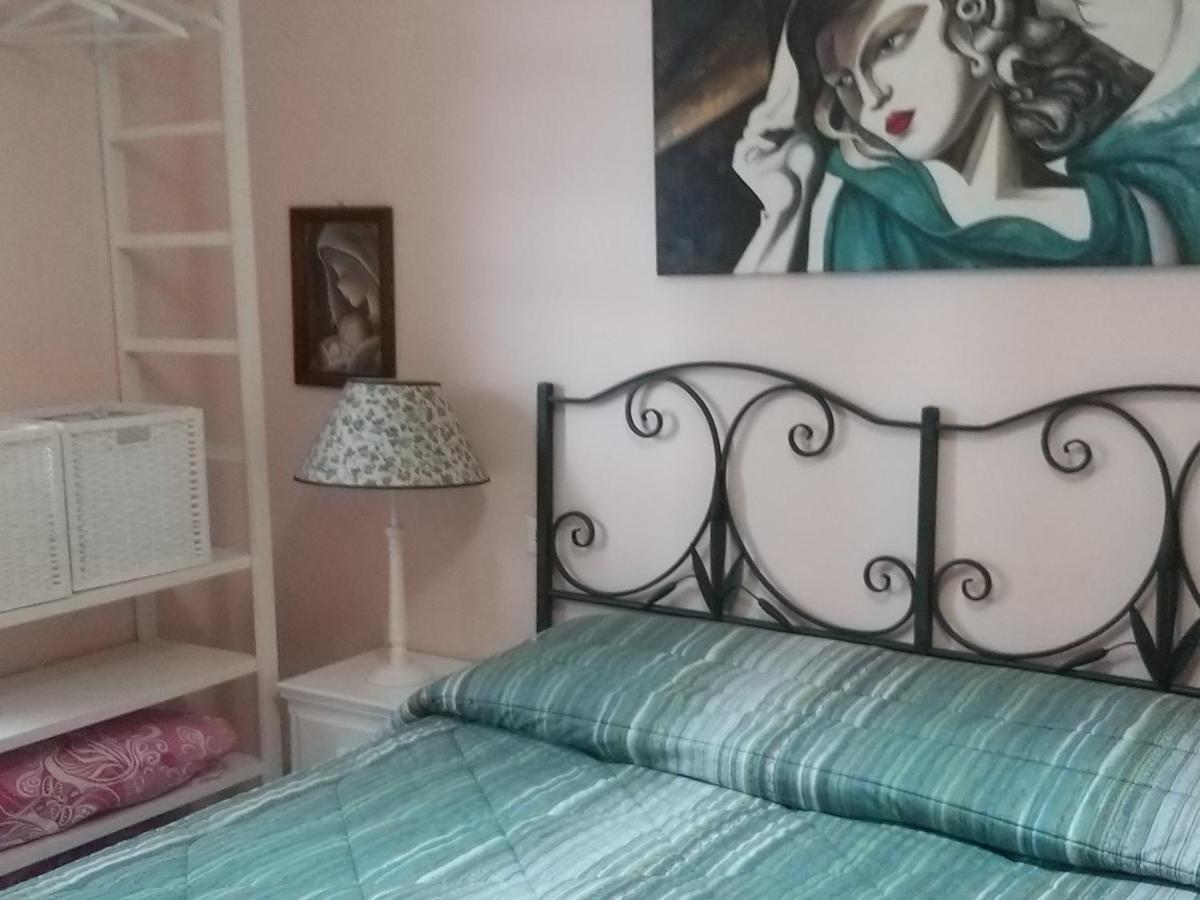 מלון קאסטיגליונה דל לאגו Antica Casa Di Famiglia מראה חיצוני תמונה