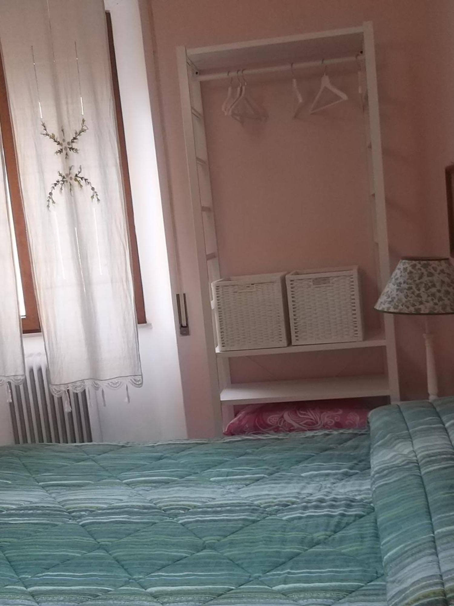 מלון קאסטיגליונה דל לאגו Antica Casa Di Famiglia חדר תמונה